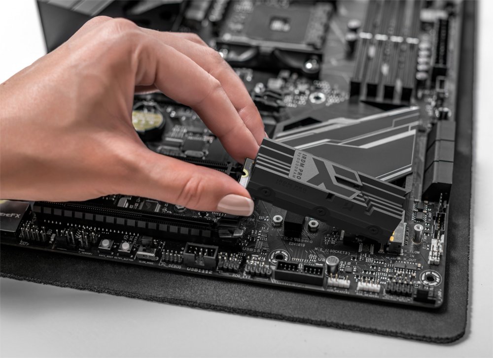 Goodram IRDM PRO | 1TB NVMe SSD | M.2 Gen4 | 7.000MB/s Lezen | 6.850MB/s Schrijven | Heatsink - Afbeelding 9